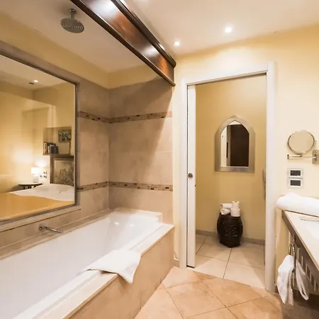 Vogue Hotel Arezzo-2